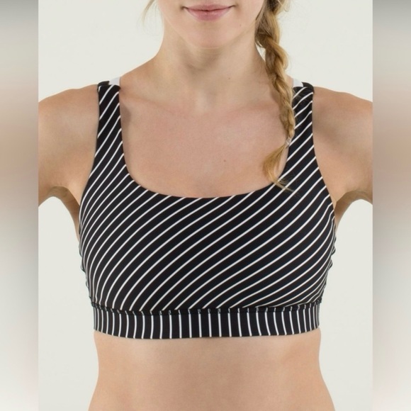 Lululemon Energy Bra, Parallel Stripe Black White / Black - Size 8 - Picture 4 of 5